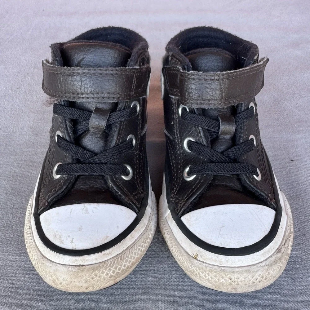 Size 7c - Kids CHUCK TAYLOR ALL STAR MID BOOT‎ PS 'MALDEN STREET - BLACK WHITE'